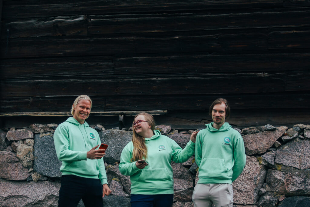 - Commu Commun perustajatiimi Sami Ekmark, Karoliina Kauhanen ja Ronnie Nygren ovat kaikki pieniltä paikkakunnilta kotoisin.