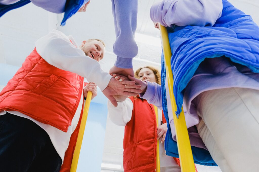 Do corporate volunteering and gain social trust commuapp.fi