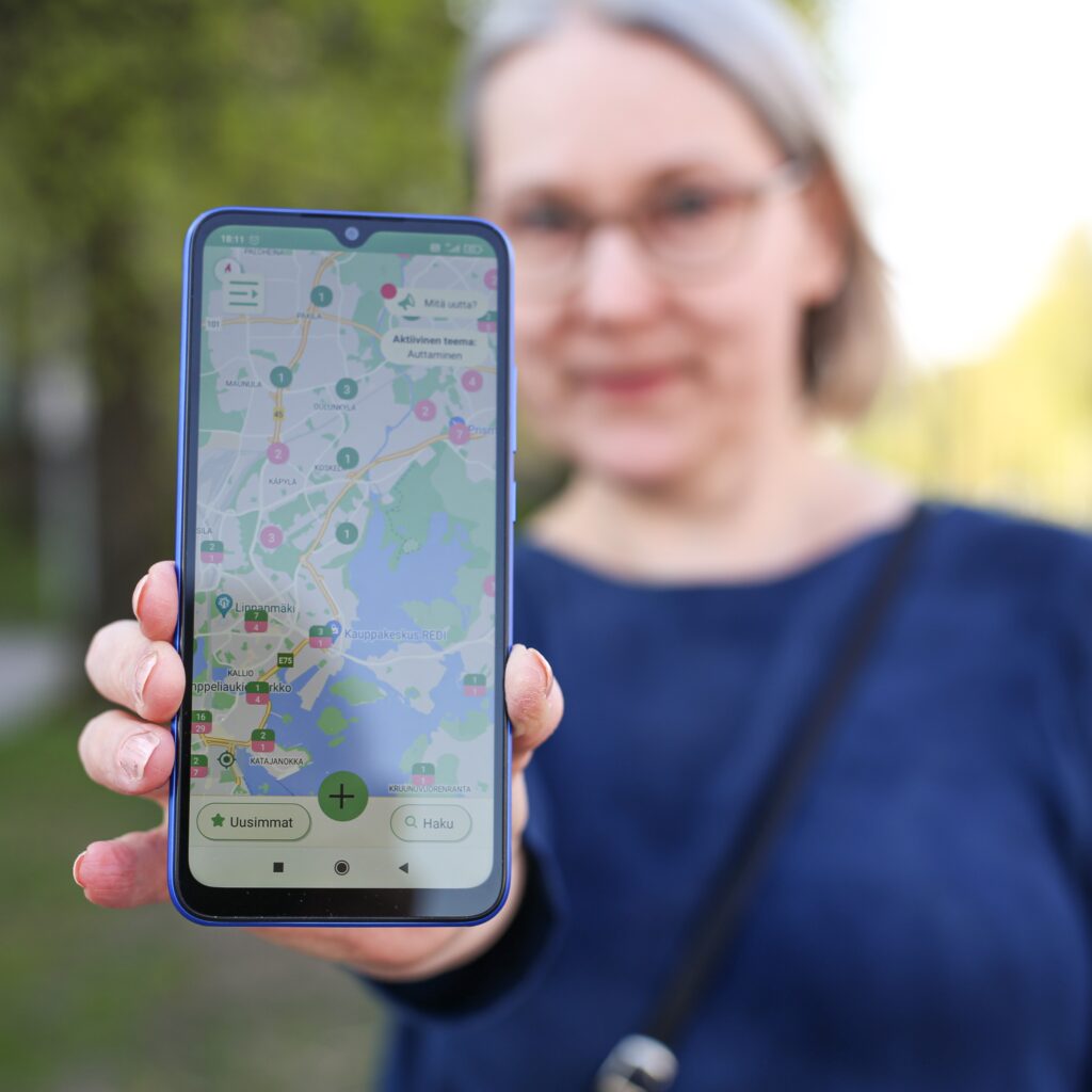 Commussa voi pyytää ja antaa apua lähialueellaan.